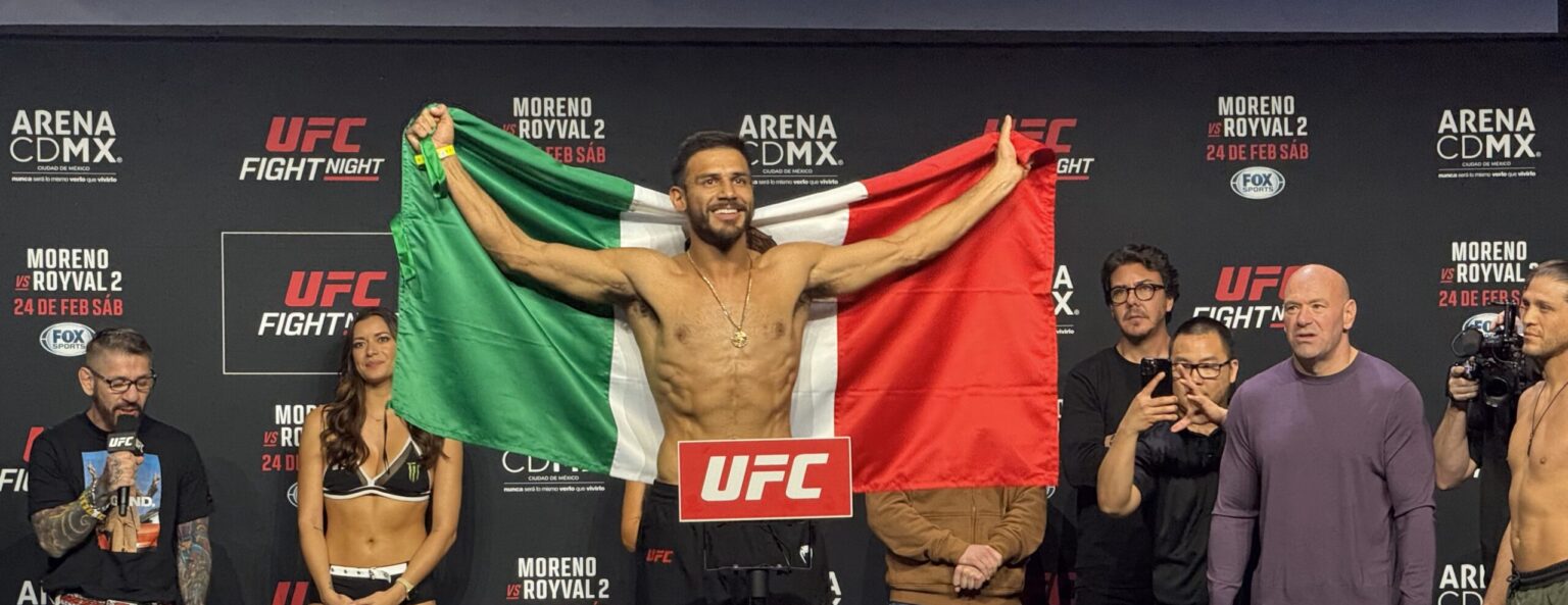 Yair Rodríguez durante el pesaje ceremonial de UFC México. Foto: Raquel RV