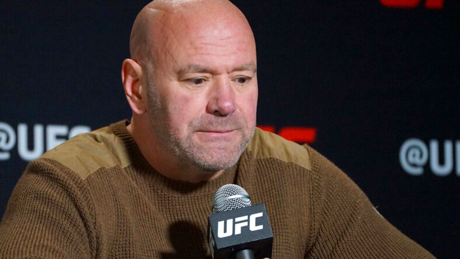 Dana White trabaja para concretar el combate principal del UFC 300