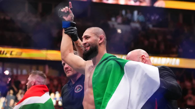 En ocasiones hay elegidos que, sin esfuerzo aparente, hacen las cosas mejor que el resto. Khamzat parece uno de ellos.