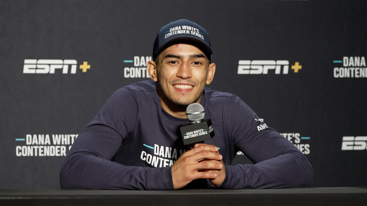 Ramiro Jiménez venció por TKO en el primer asalto en el segundo episodio del Contender Series, en el que Manuel Expósito cayó ante José Delano.